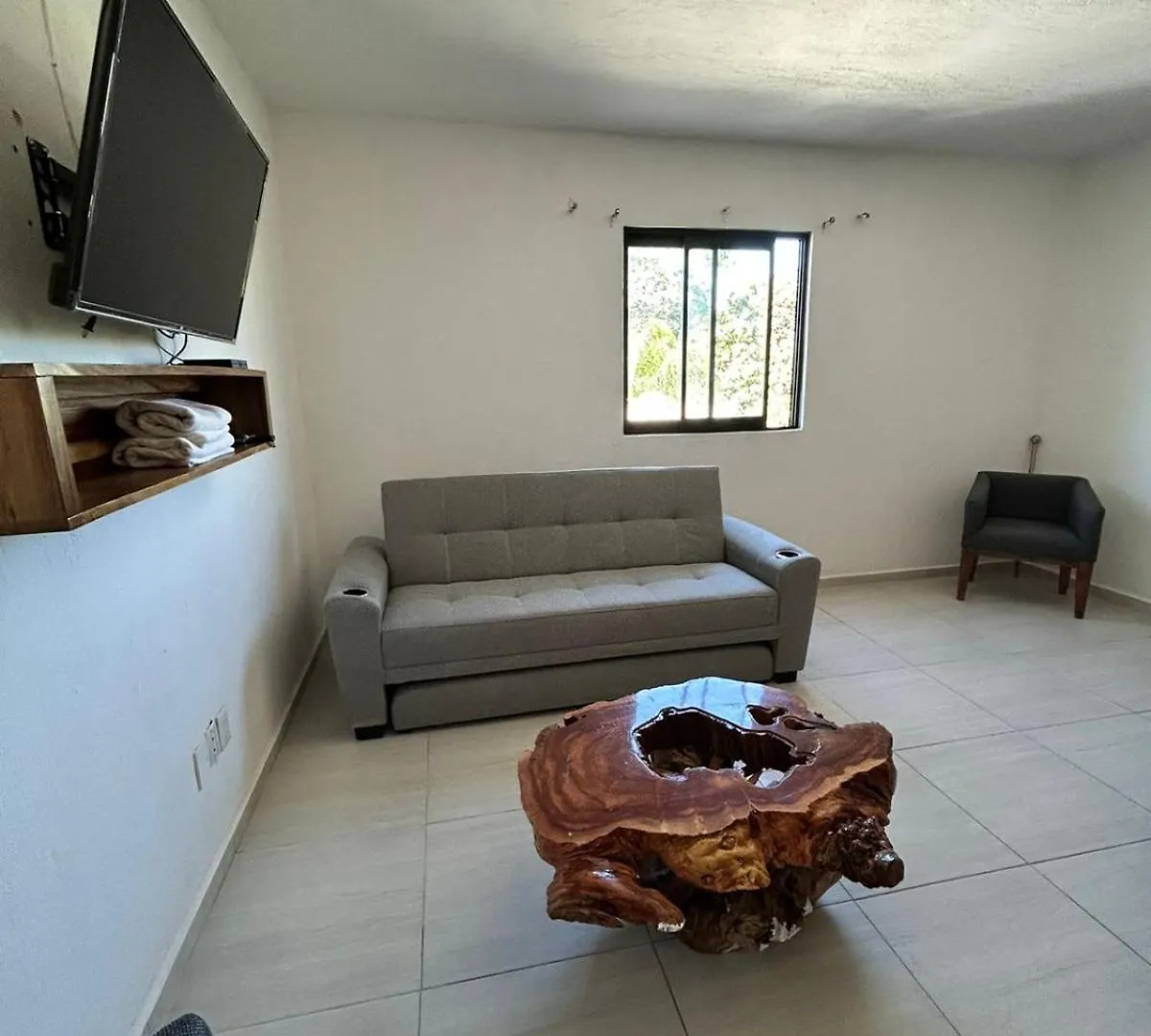 Comfortable Colonia Americana Apartment, On One Of The Main Avenues Guadalajara Appartamento